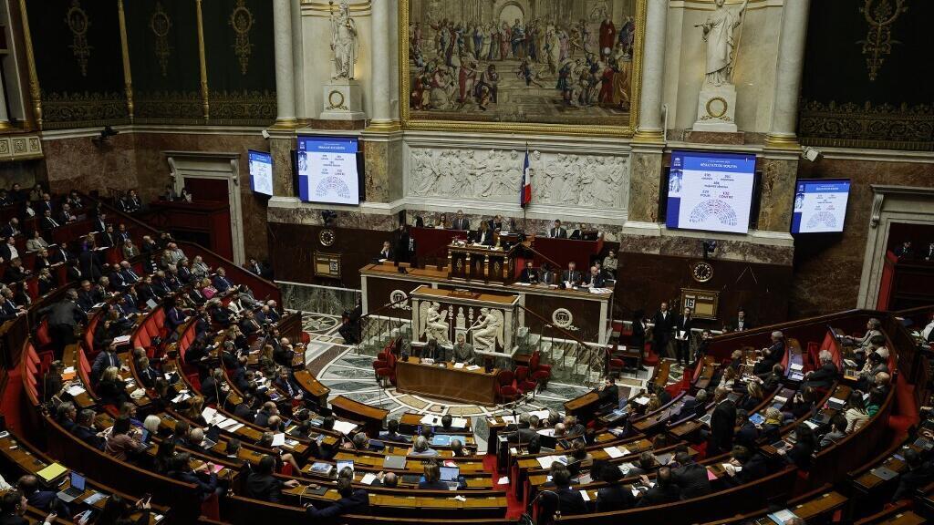 French parliament adopts special law to avoid government shutdown